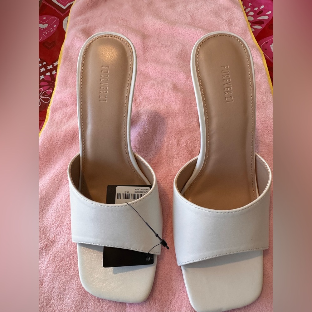 Forever 21 Cream Women's Heels